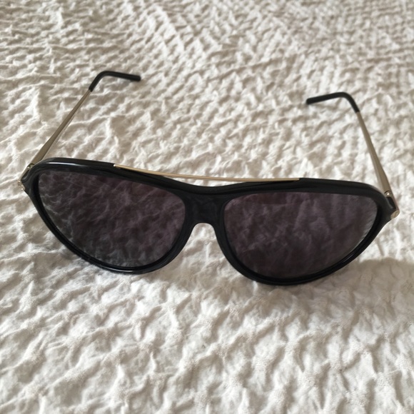 Yves Saint Laurent | Sunglasses - Picture 4 of 8